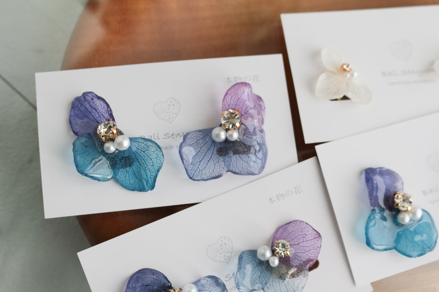 Gradation Hydrangea Wing No.137 - Clip-on(イヤリング）