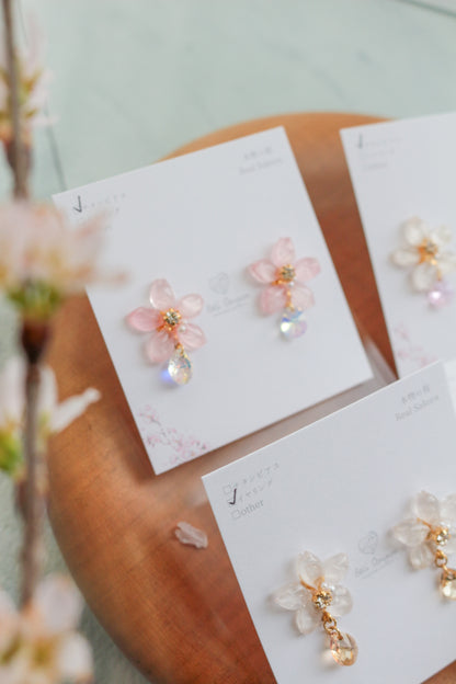 Someiyoshino Sakura Earrings with Sparkling Gem #051