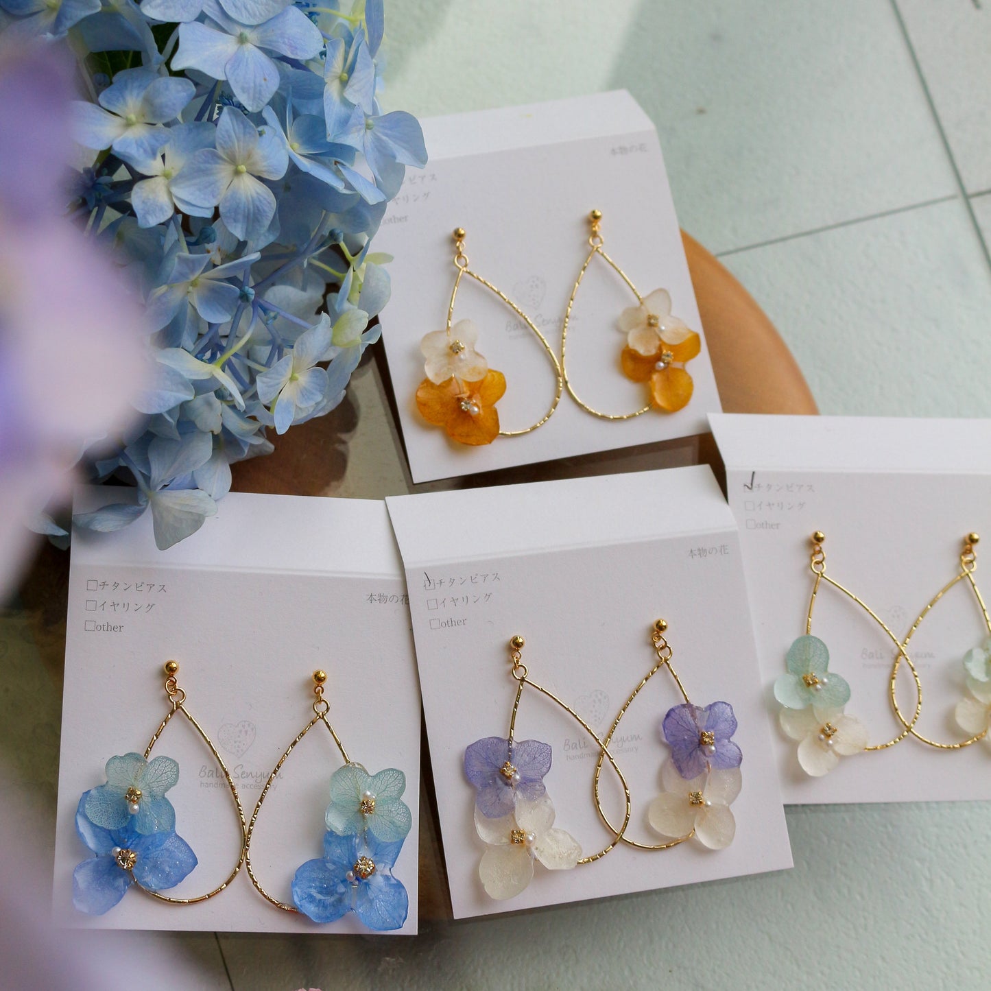 Teardrop Hoop Earrings with Hydrangeas No.15