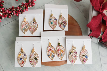 Leaf Earrings With Seasonal Flower Petals No.58 ピアスorイヤリング