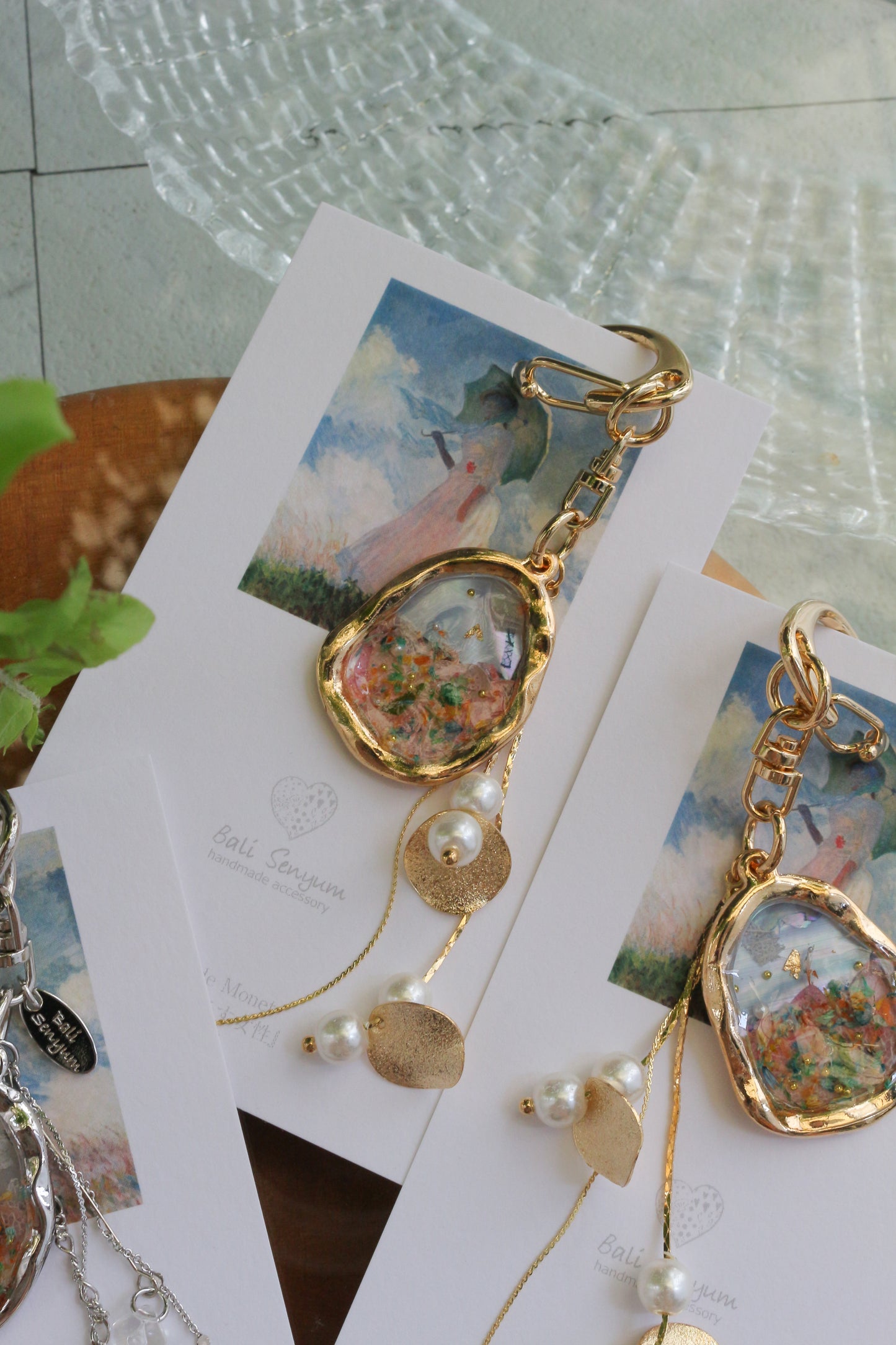 Monet Inspired Flower Bag Charm No.1 散歩（日傘をさす女性)