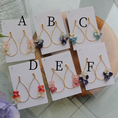 Teardrop Hoop Earrings with Hydrangeas No.23 ピアスorイヤリング
