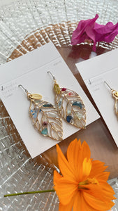 Leaf Earrings With Seasonal Flower Petals No.31