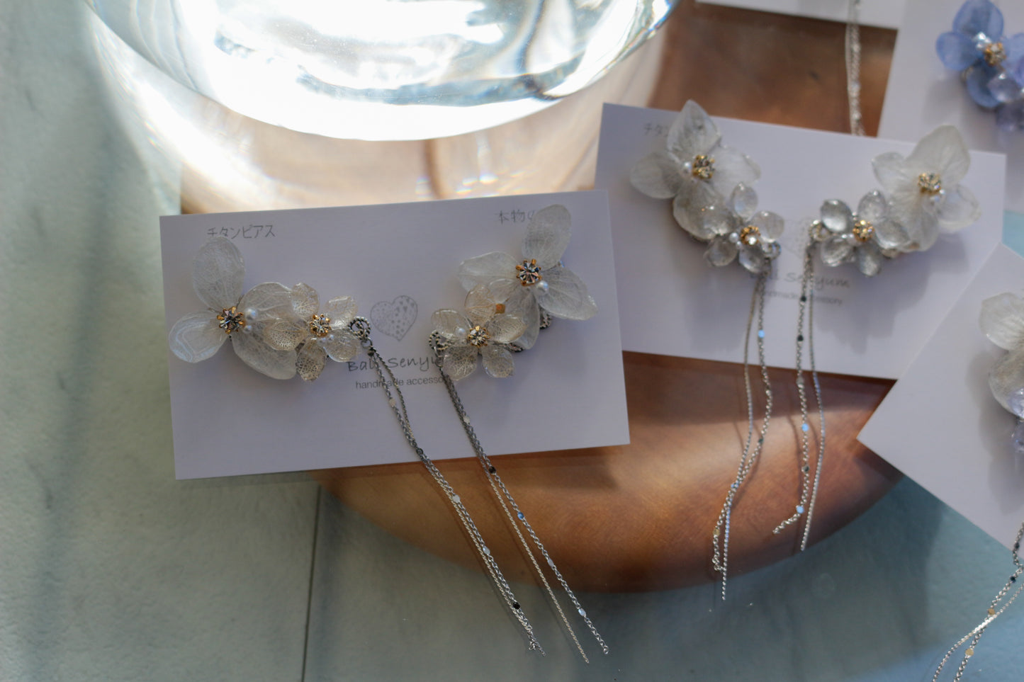 Hydrangea Flying Butterfly Earrings No.47 - Titanium Pierce(ピアス）