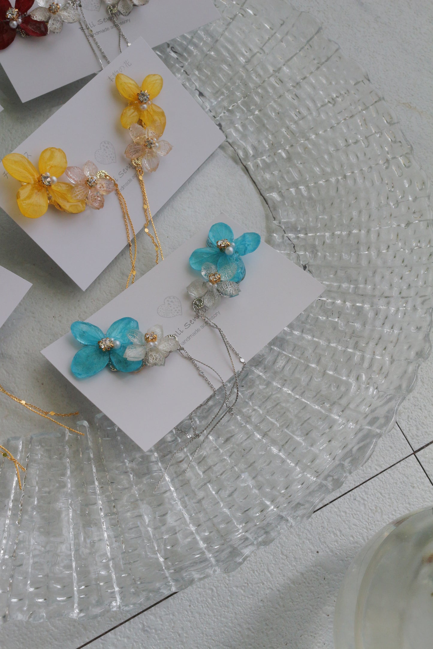 Hydrangea Flying Butterfly Earrings No.58 - Titanium Pierce(ピアス）