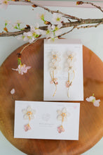 Real "Someiyoshino" Sakura Earring - White Sakura "凛"