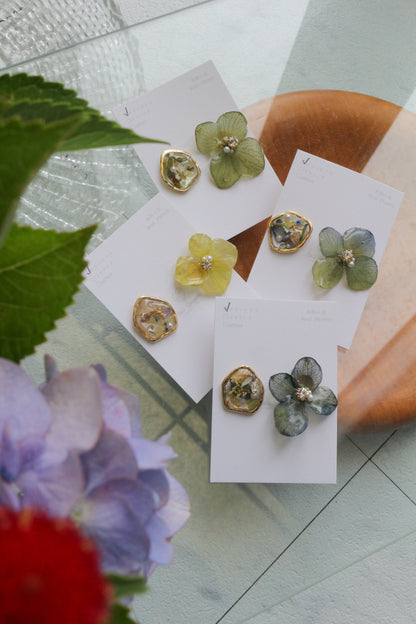 Hydrangea and Flower Medallion チタンピアス Titanium Pierce Earring No.17