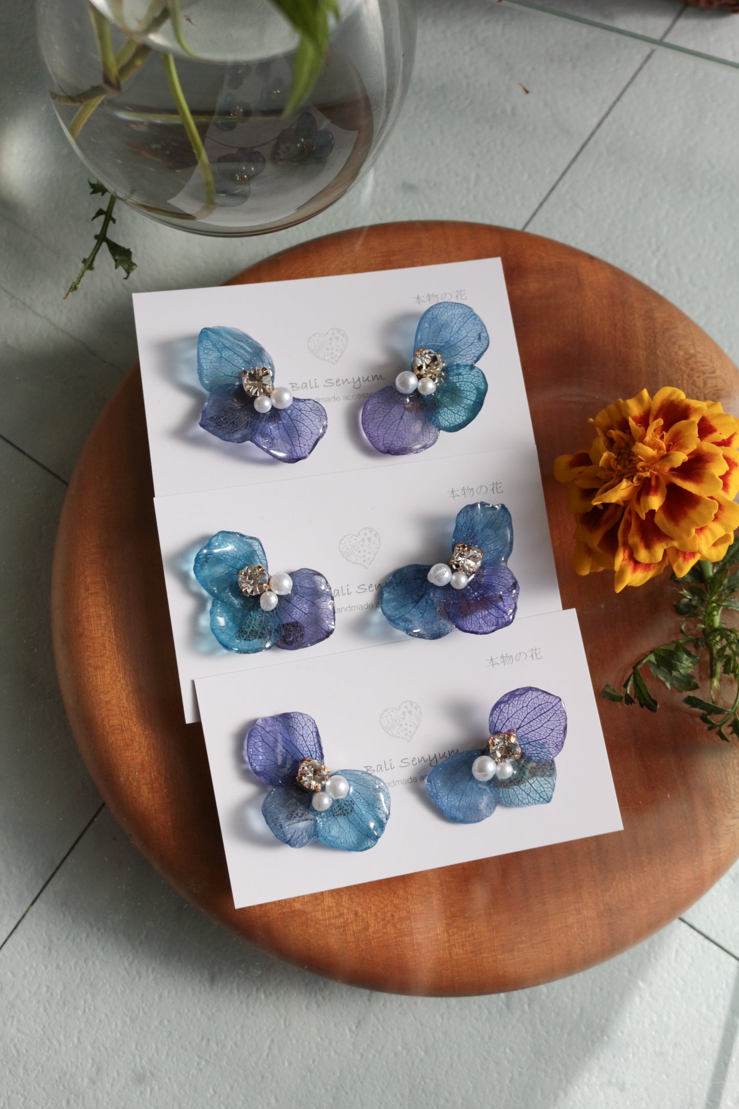 Gradation Hydrangea Wing No.139- Clip-on(イヤリング）