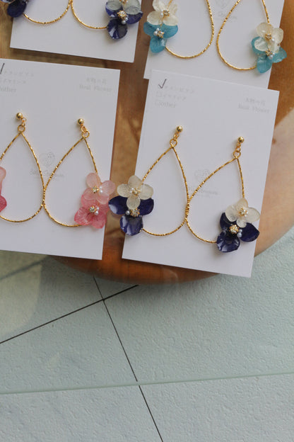 Teardrop Hoop Earrings with Hydrangeas No.23 ピアスorイヤリング
