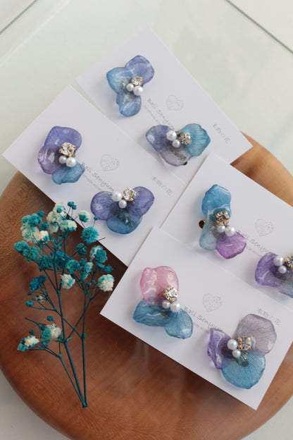 Gradation Hydrangea Wing No.132 - Clip-on(イヤリング）