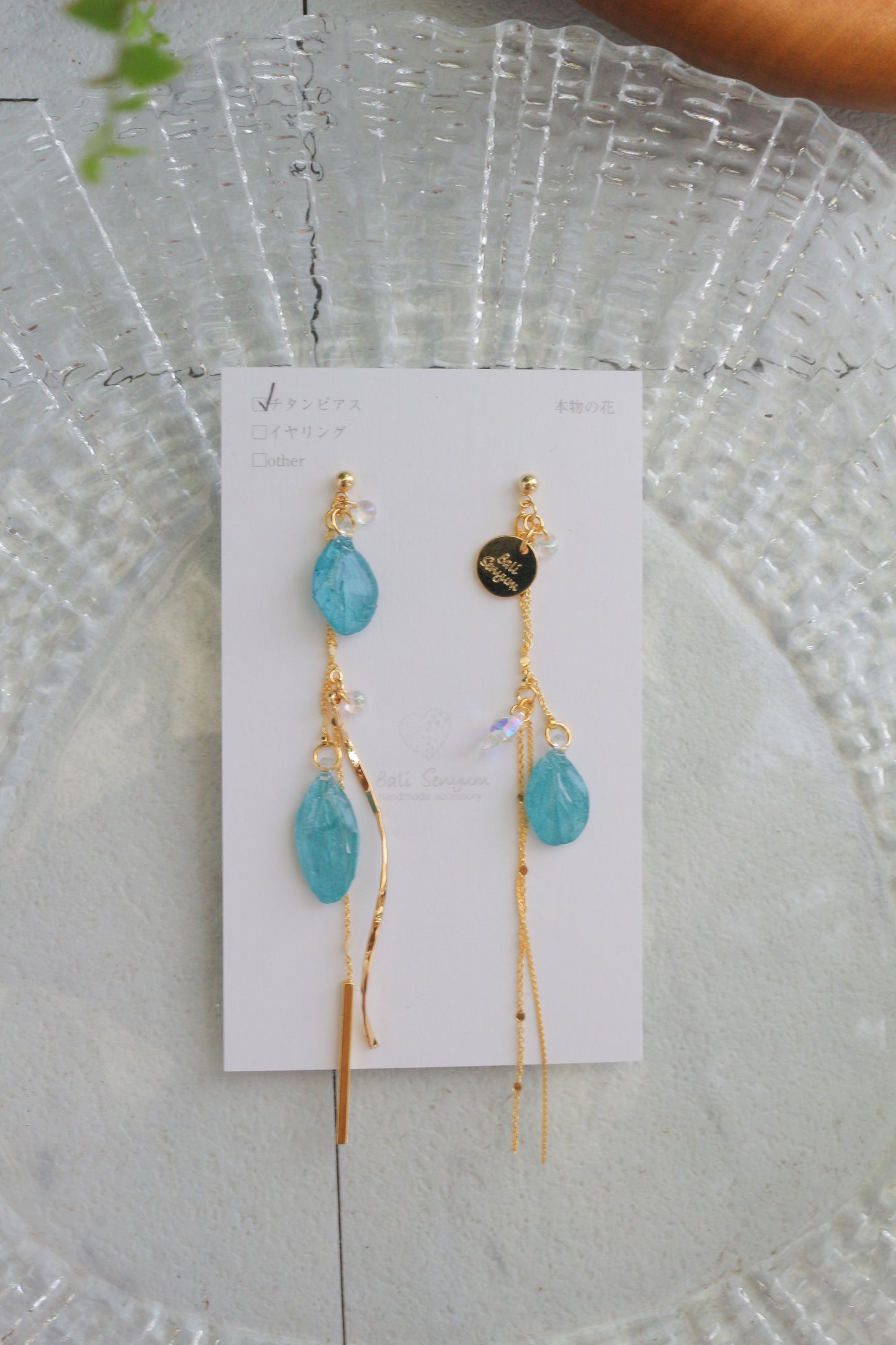 Flowing Hydrangea Earrings No.1 ピアスorイヤリング