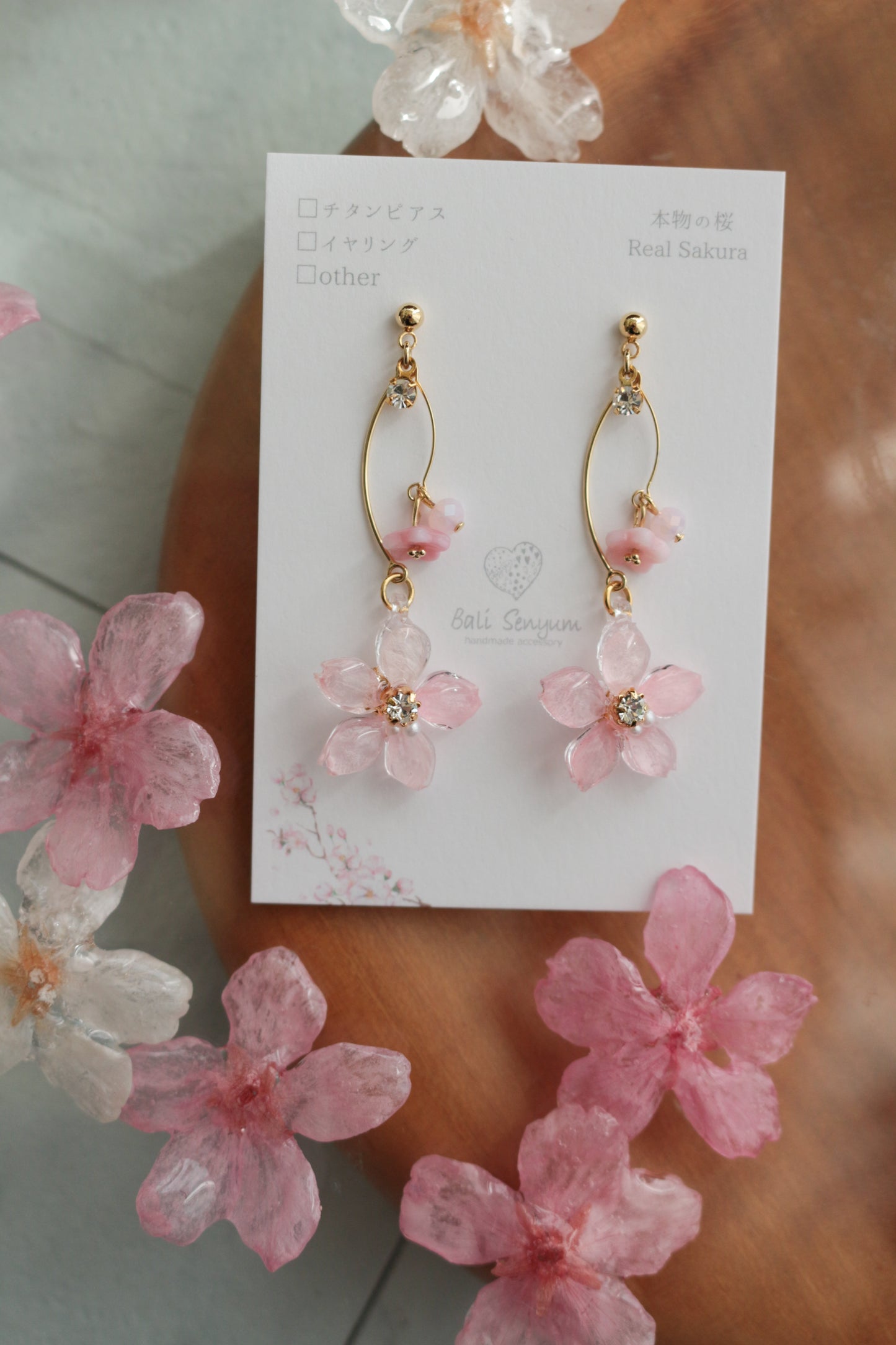 Someiyoshino Sakura Hanami Earrings