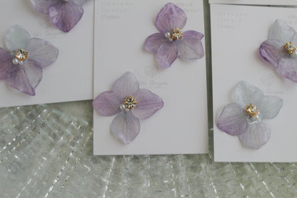 Hydrangea Petal  No.64 パーツ選べます。Clip-on or Titanium Pierce