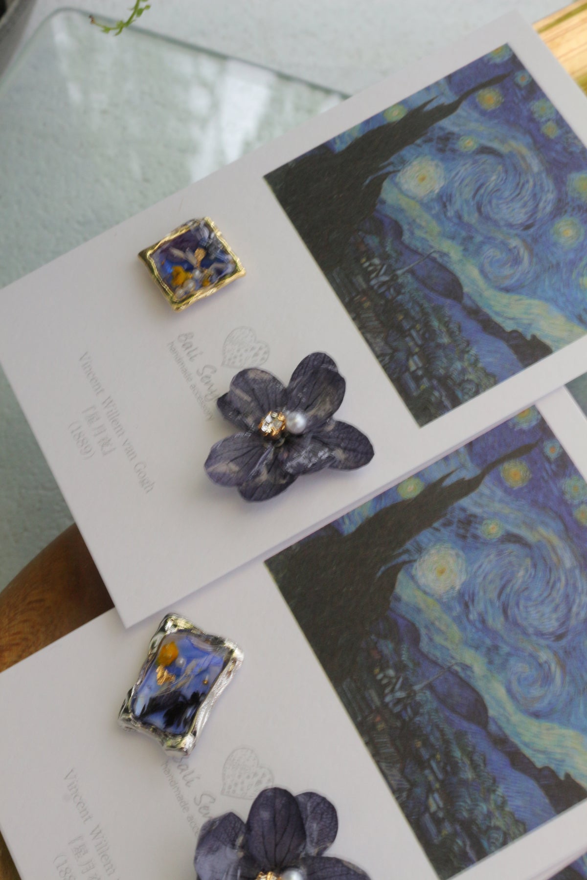 Gogh Inspired Flower and Medallion No. 1 Pierceチタンピアス - 星月夜