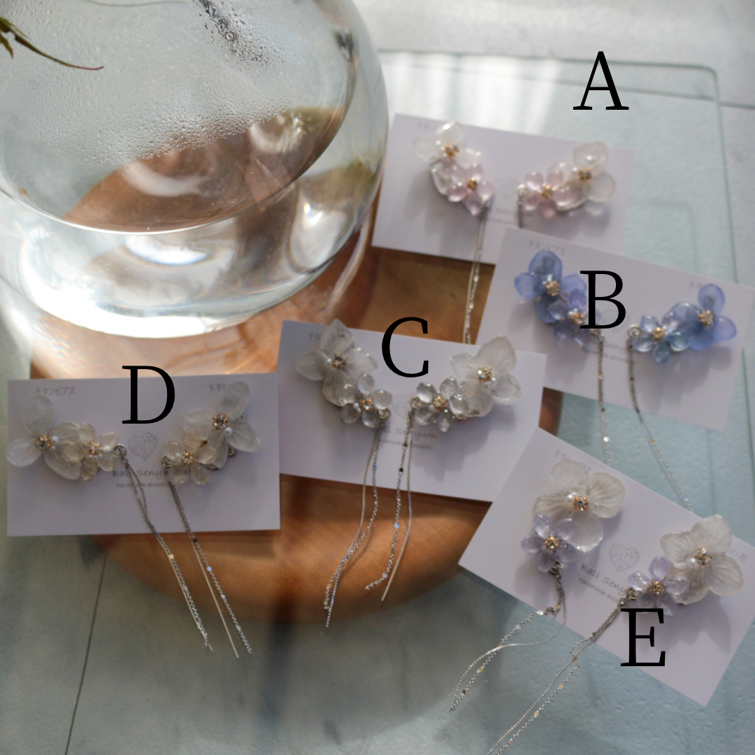 Hydrangea Flying Butterfly Earrings No.47 - Titanium Pierce(ピアス）