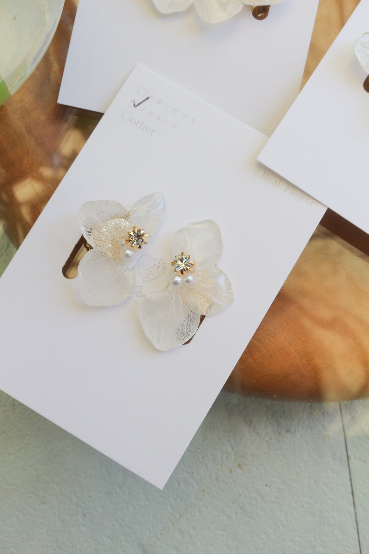 Hydrangea Wing No.149- Clip-on(イヤリング）