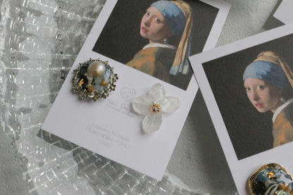 Vermeer's Inspired Flower and Medallion No.2 イヤリング Clip-on 真珠の耳飾りの少女