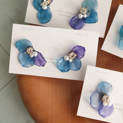 Hydrangea Wing No.140- Titanium Pierce(ピアス）