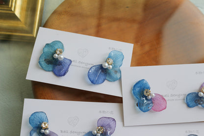 Gradation Hydrangea Wing No.125 - Clip-on(イヤリング）