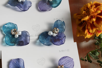 Gradation Hydrangea Wing No.139- Clip-on(イヤリング）