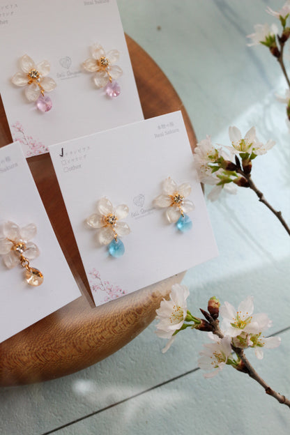 Someiyoshino Sakura Earrings with Sparkling Gem #051