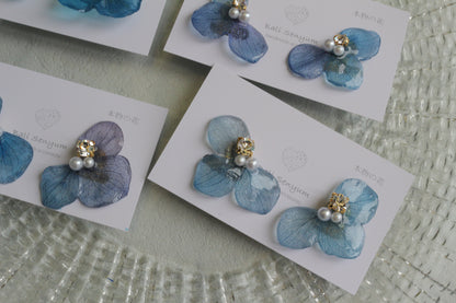 Gradation Hydrangea Wing No.146- Clip-on(イヤリング）