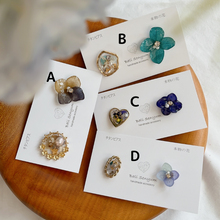Hydrangea and Flower Medallion Titanium Pierce (チタンピアス）- Blue  Time Limited