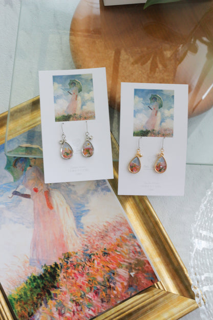 Claude Monet Inspired Dangling -No.1 散歩　日傘をさす女性