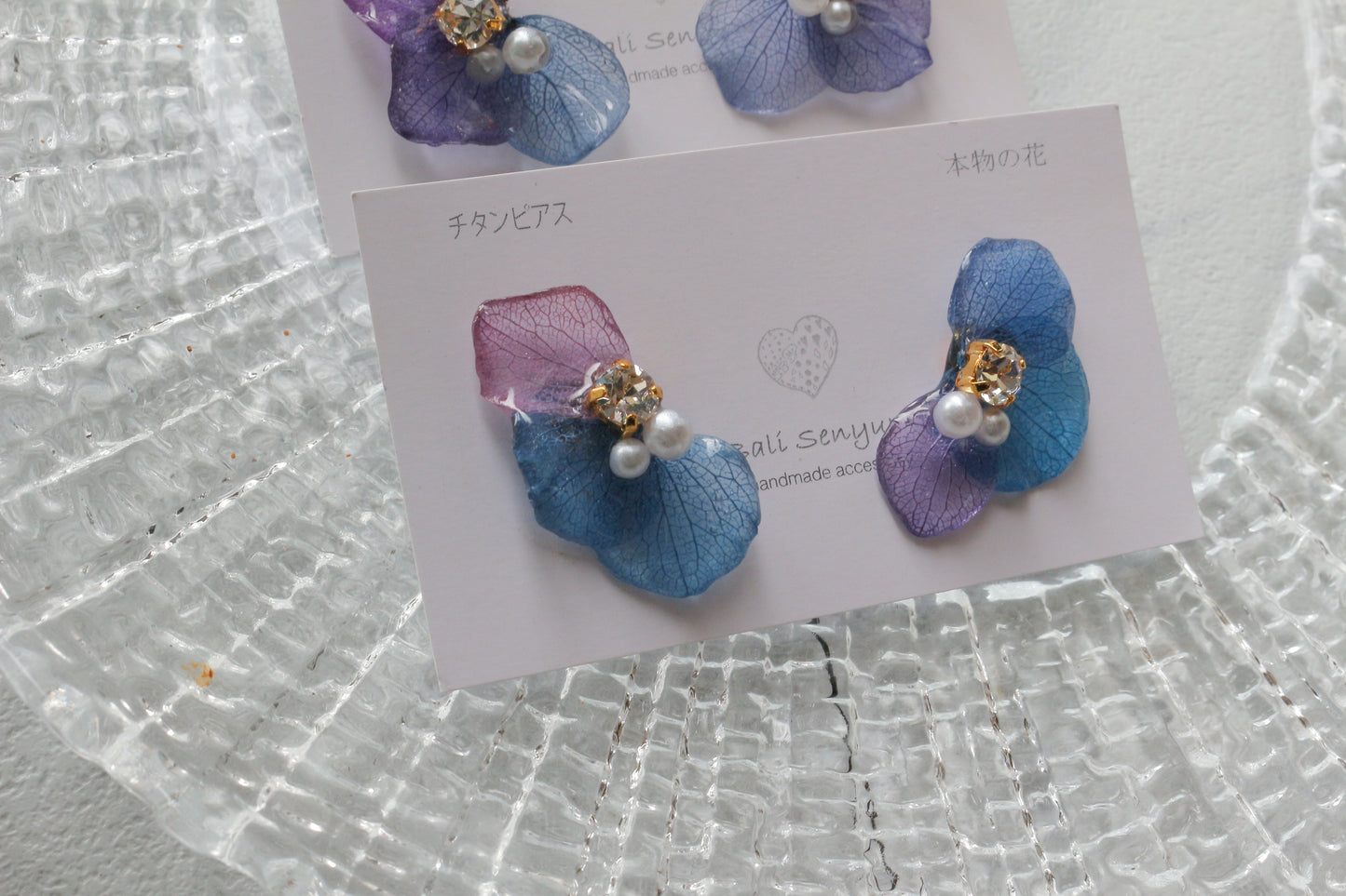 Hydrangea Wing No.143- Titanium Pierce(ピアス）