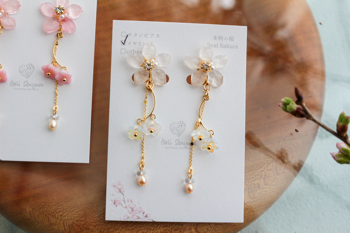 Someiyoshino Sakura Bouquet Earrings
