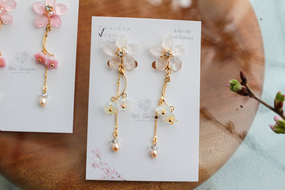 Someiyoshino Sakura Bouquet Earrings