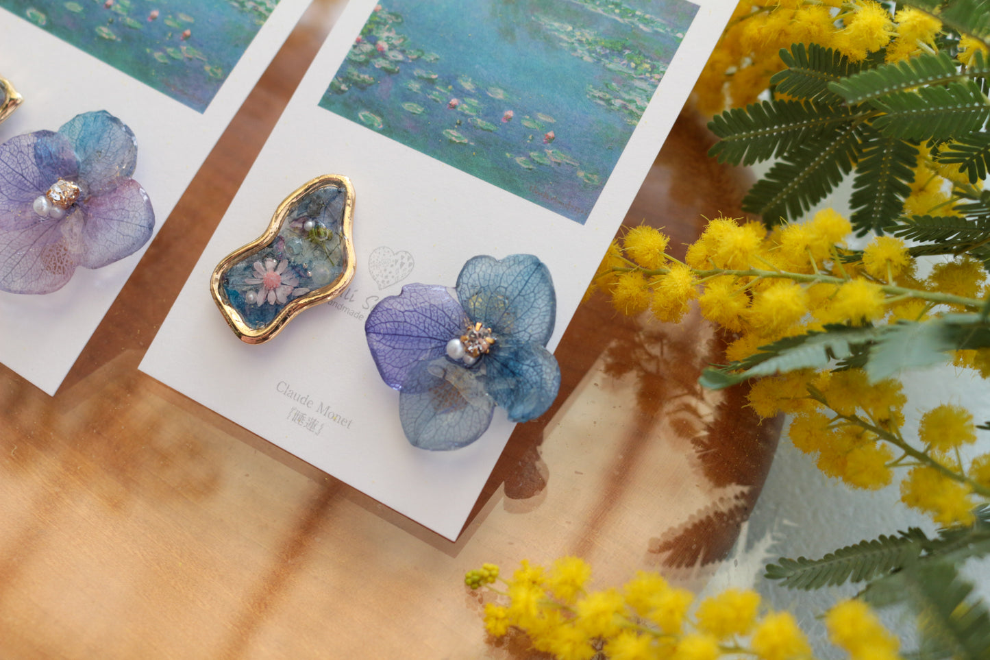 Monet's Water Lilies Inspired Flower and Medallion No.21 イヤリング Clip-on 睡蓮