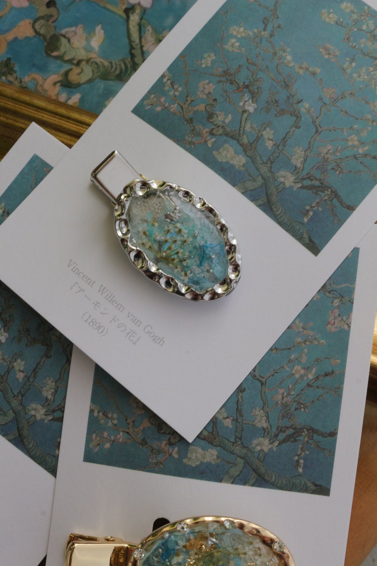 Gogh's Inspired Hair Clip - アーモンドの花