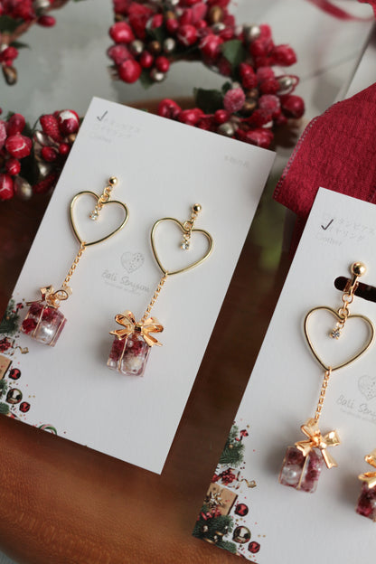 Christmas Heart Earring