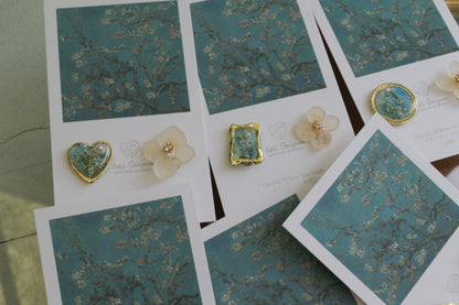 Gogh Inspired Flower and Medallion No.2 イヤリング Clip-on アーモンドの花