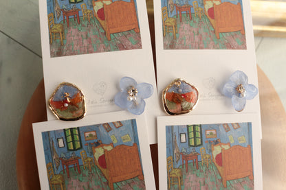 Gogh Inspired Flower and Medallion No.4イヤリング Clip-on ゴッホの寝室