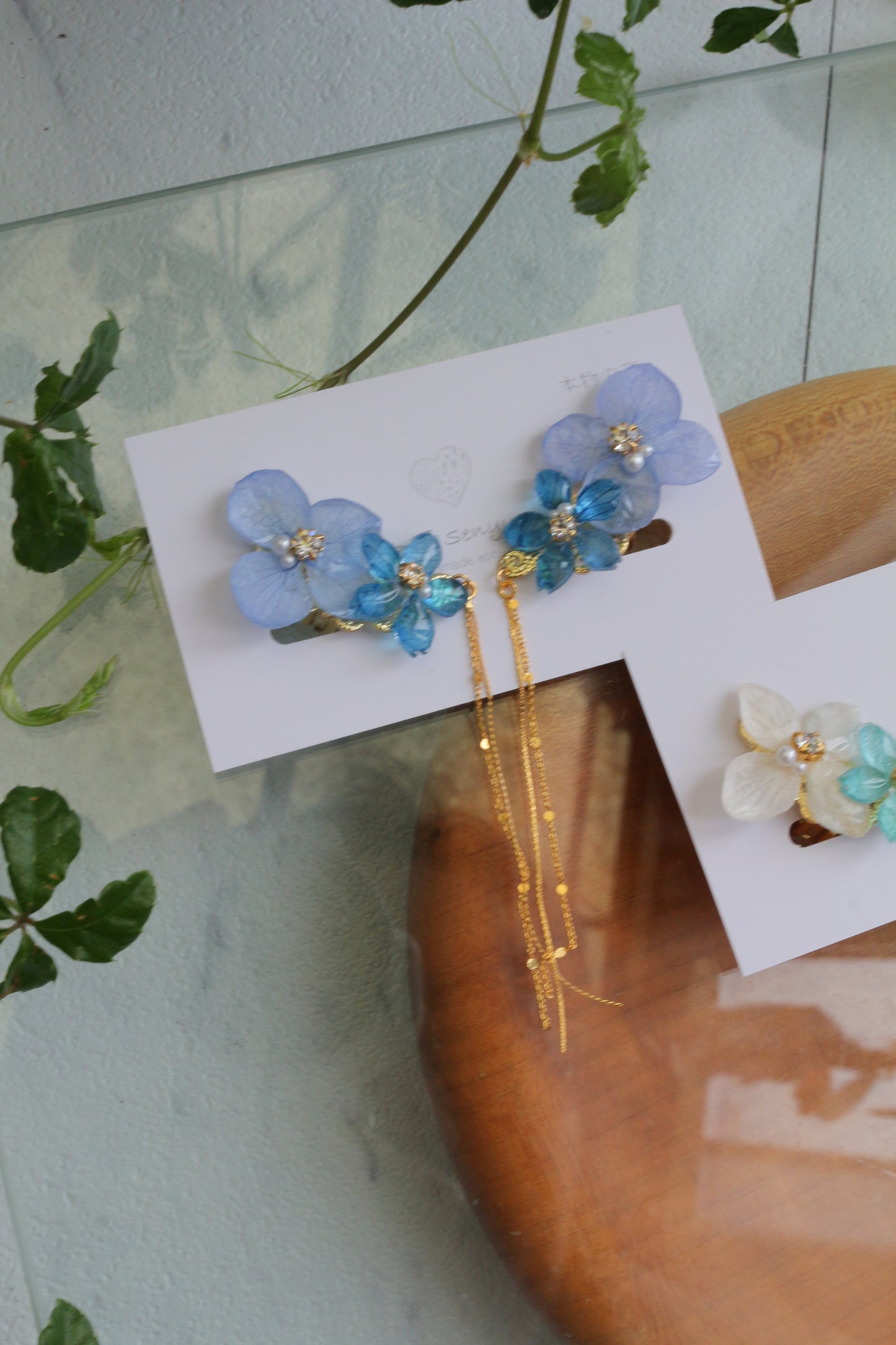 Hydrangea Flying Butterfly  No.53 - Clip-on(イヤリング）