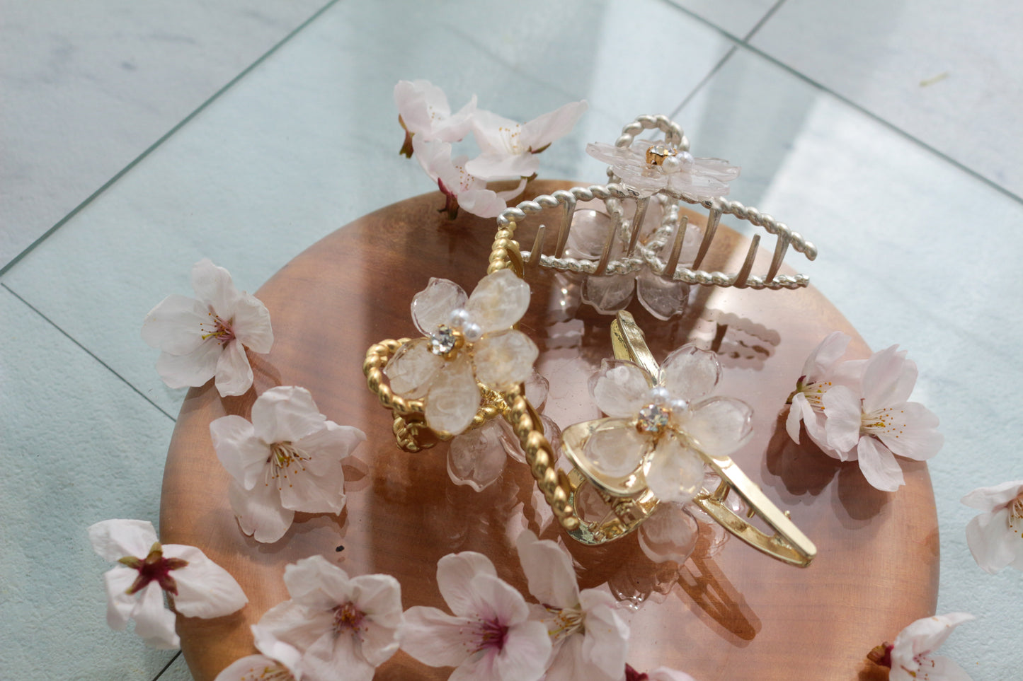 Someiyoshino Sakura Hair Clip - White #S010