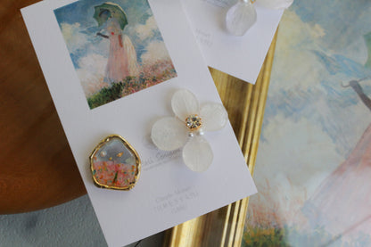 Monet Inspired Flower Earrings No.13 イヤリングClip-on 日傘をさす女性