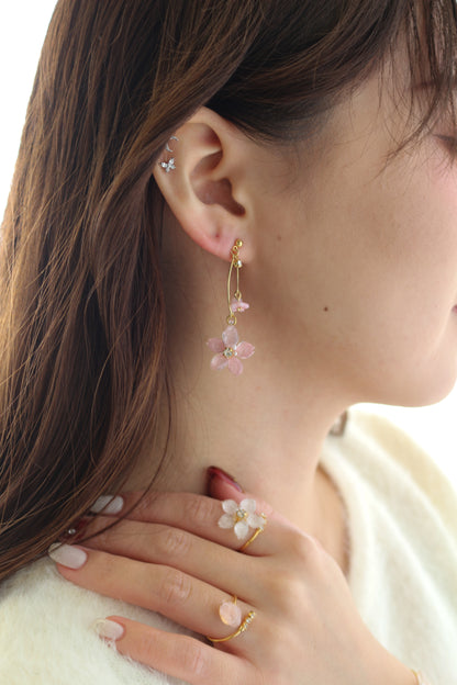 Someiyoshino Sakura Hanami Earrings