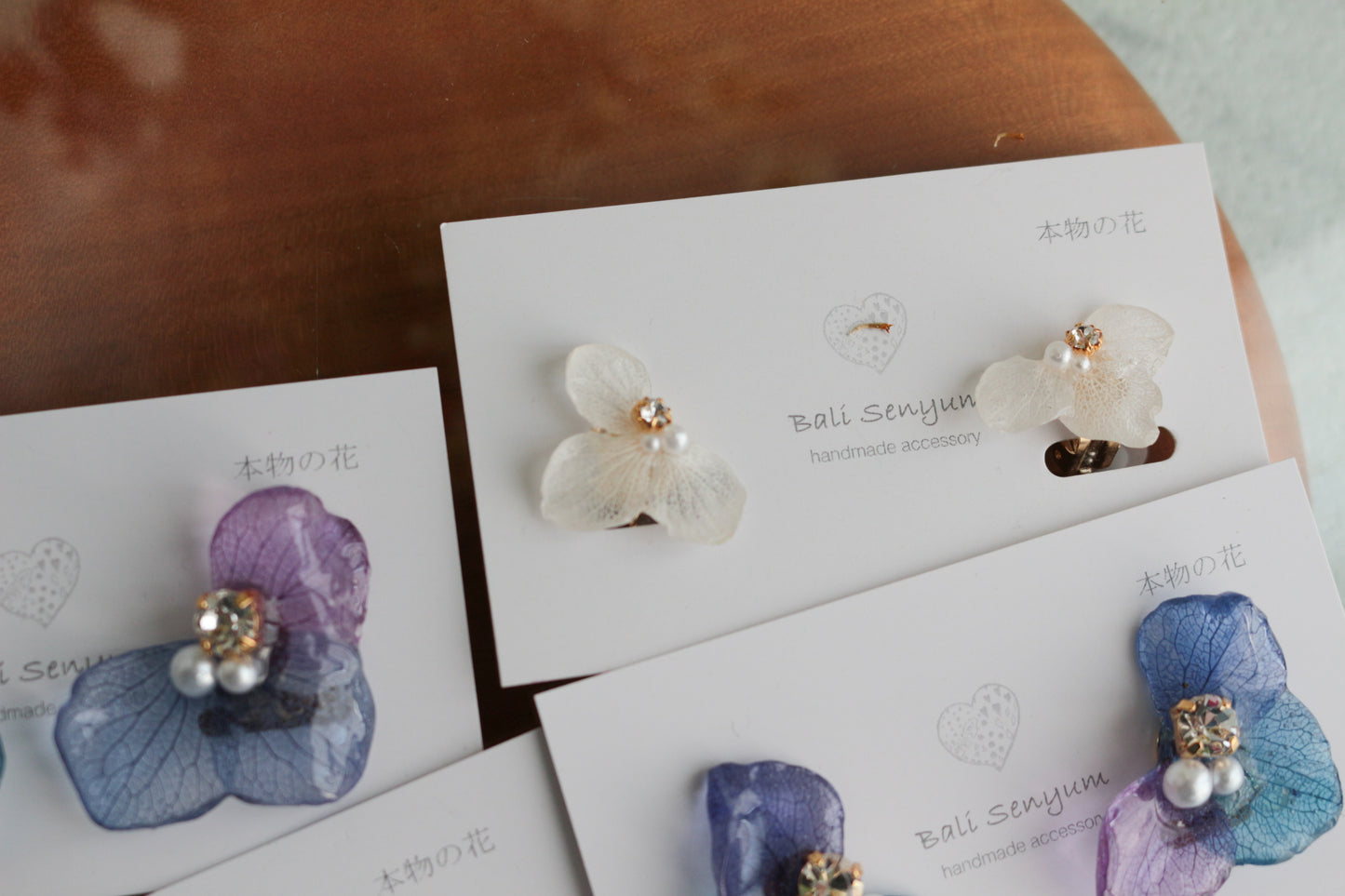 Gradation Hydrangea Wing No.137 - Clip-on(イヤリング）