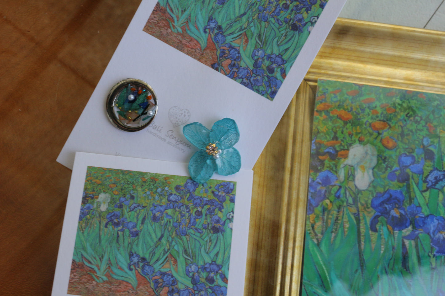 Gogh Inspired Flower and Medallion No.6 イヤリング Clip-on アイリス