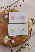 Someiyoshino Sakura Earrings with Sparkling Gem - Medium size