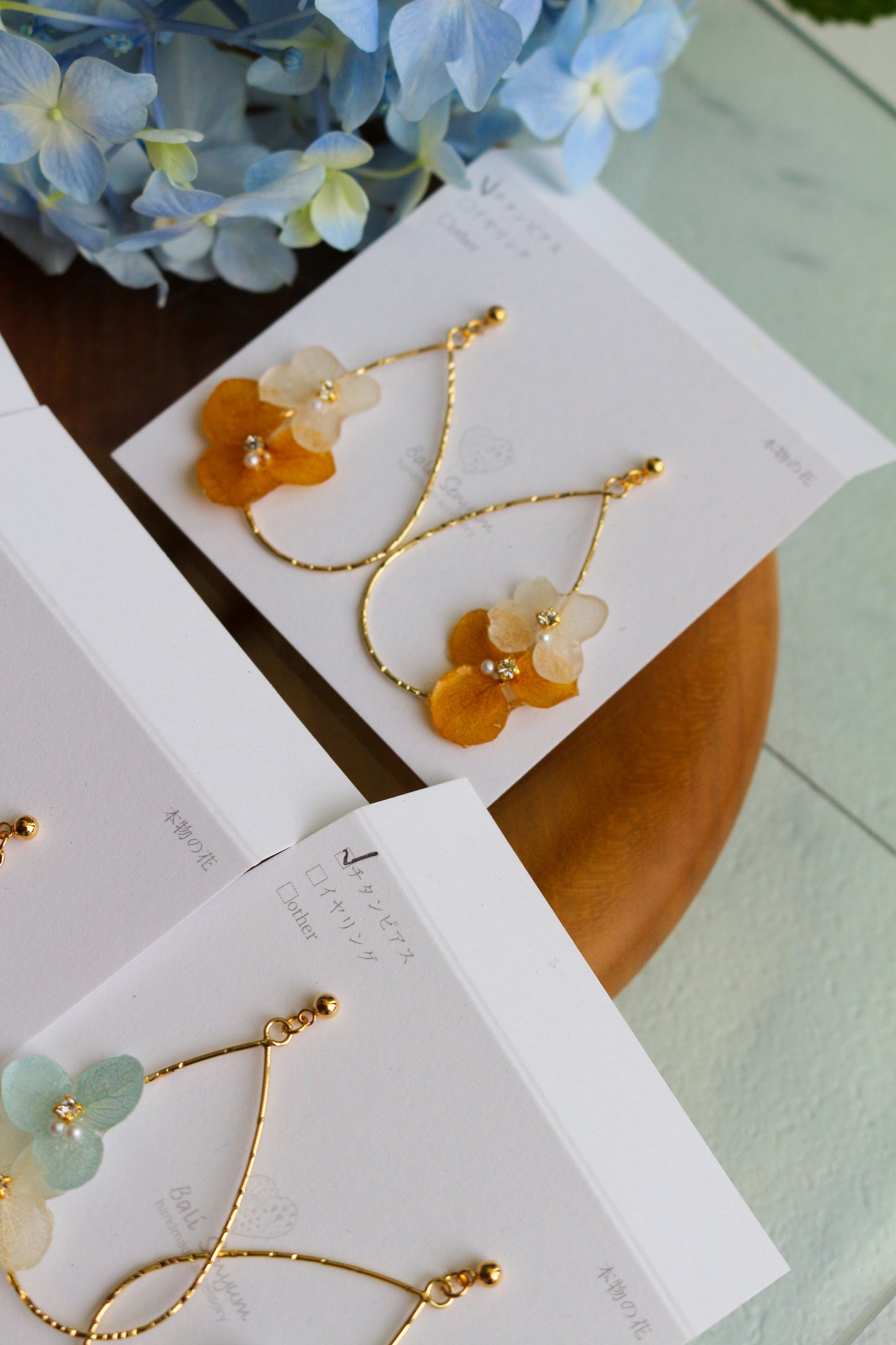 Teardrop Hoop Earrings with Hydrangeas No.15