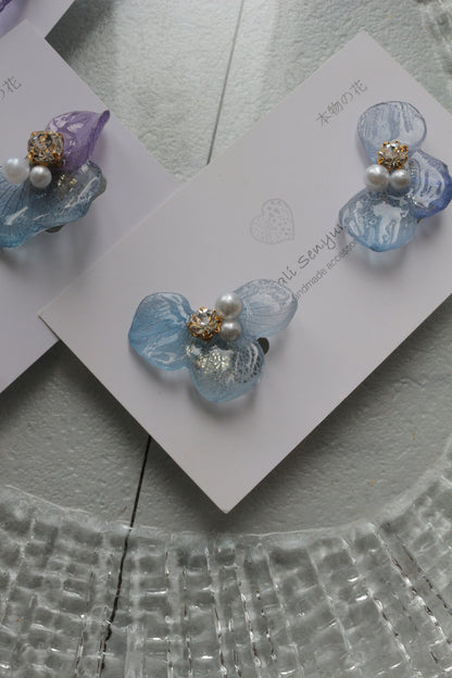 Gradation Hydrangea Wing No.144- Clip-on(イヤリング）