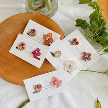 Hydrangea and Flower Medallion Clip-on (イヤリング）- Red  Time Limited