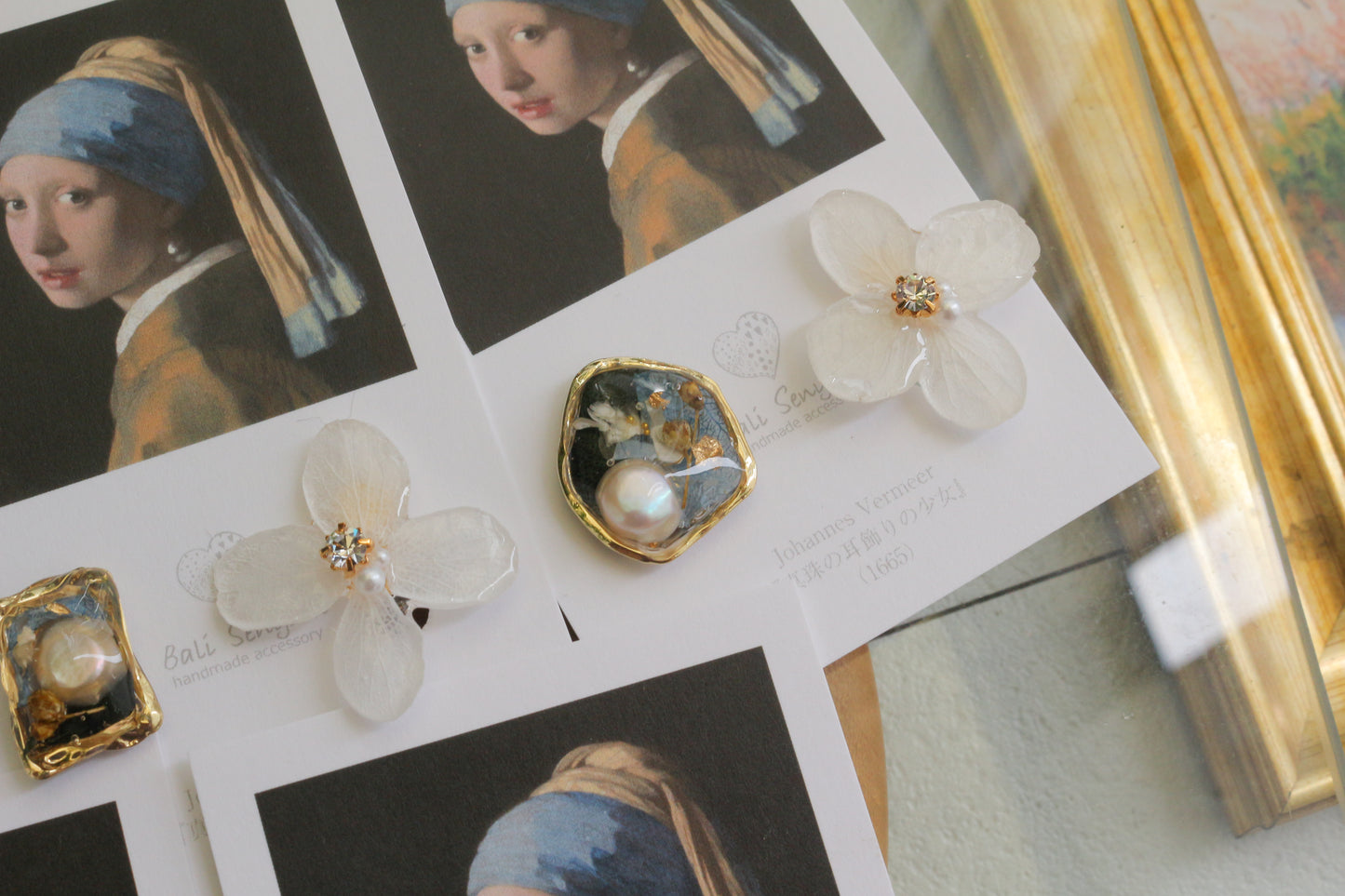 Vermeer's Inspired Flower and Medallion No.5 イヤリング Clip-on 真珠の耳飾りの少女