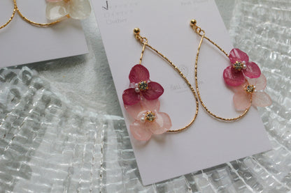 Teardrop Hoop Earrings with Hydrangeas No.22 ピアスorイヤリング