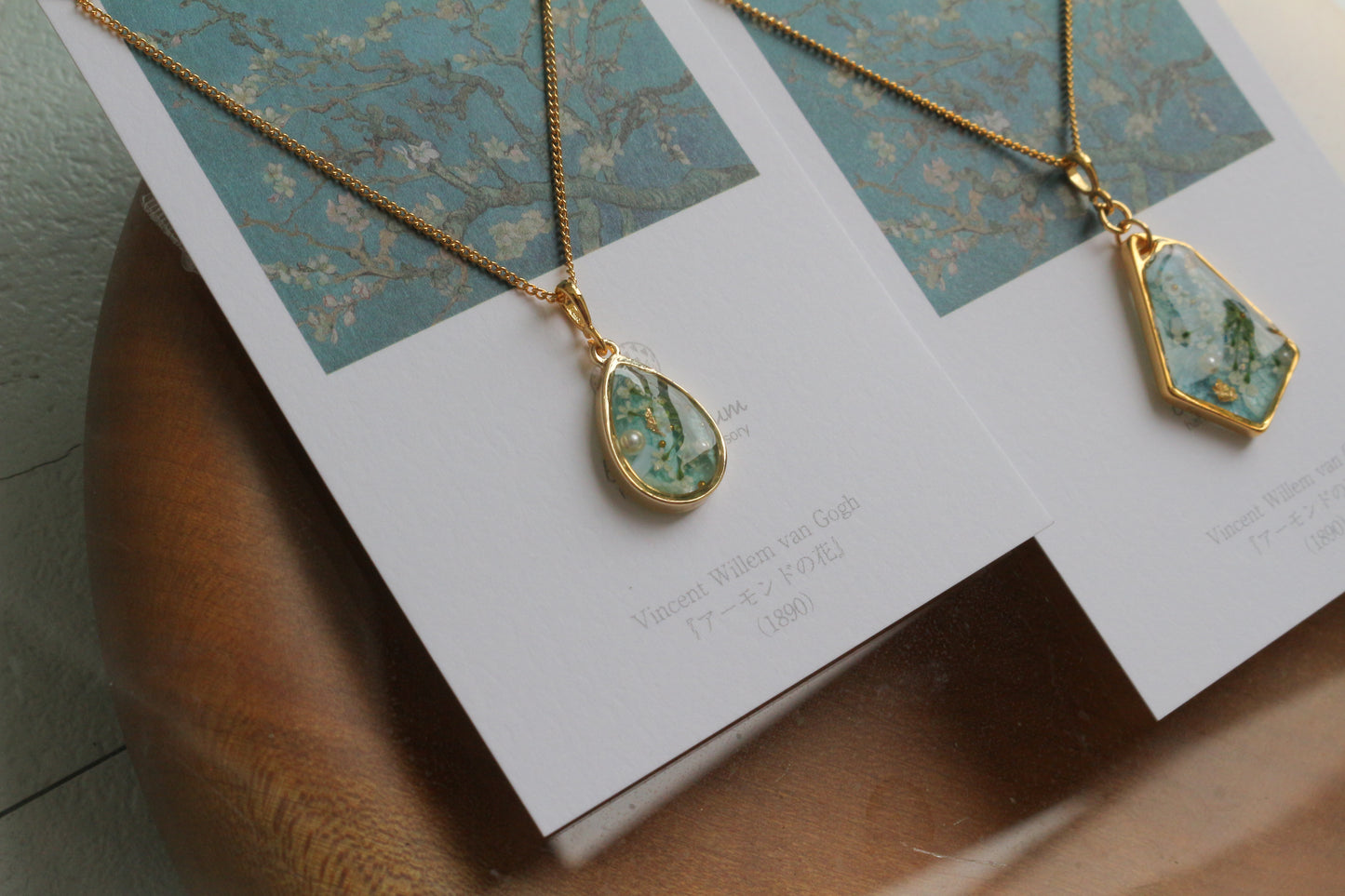 Gogh's Almond Tree in Blossom Inspired Necklace - アーモンドの花