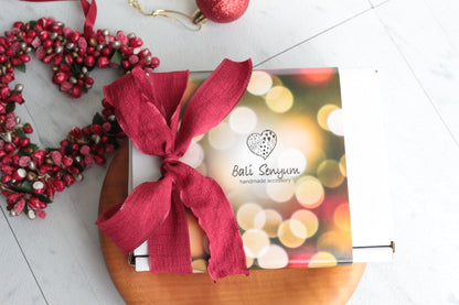 Christmas Leaf Earring